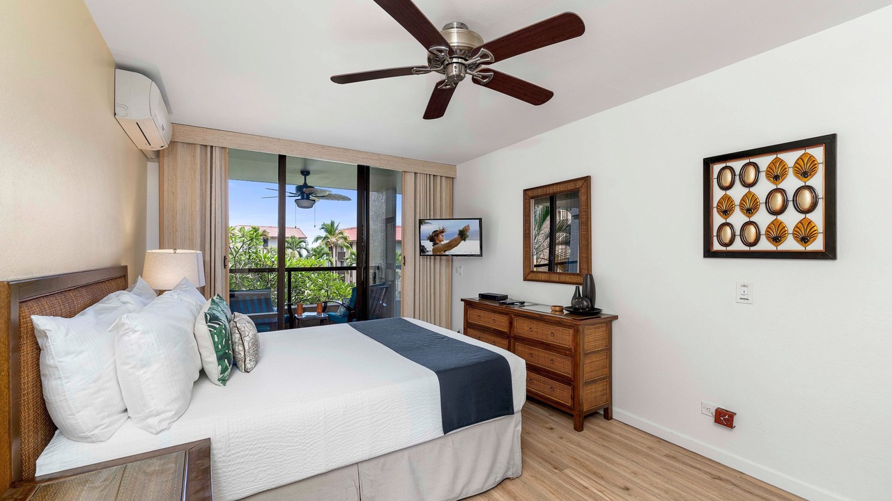 Photo of Bedroom in Historic Kailua Village