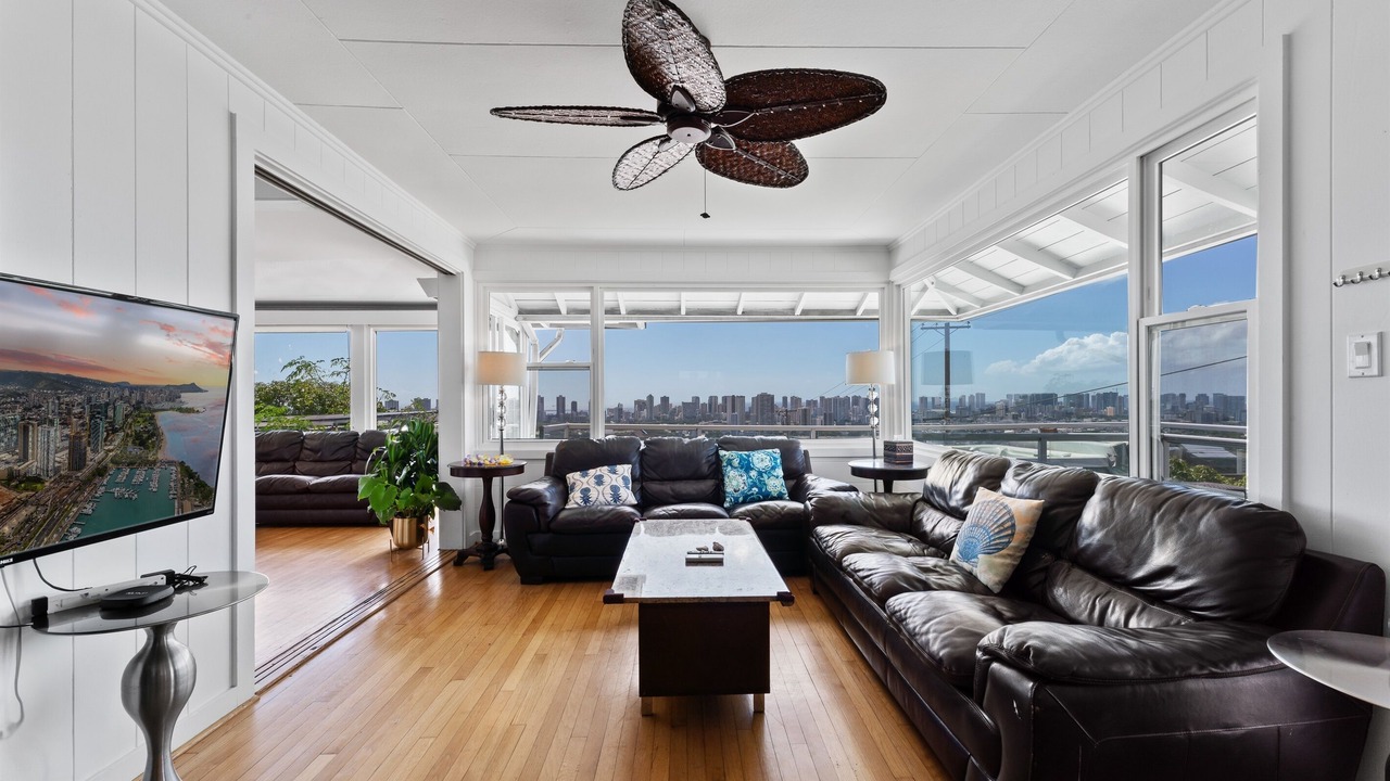 Photo of Livingroom in St Louis Heights
