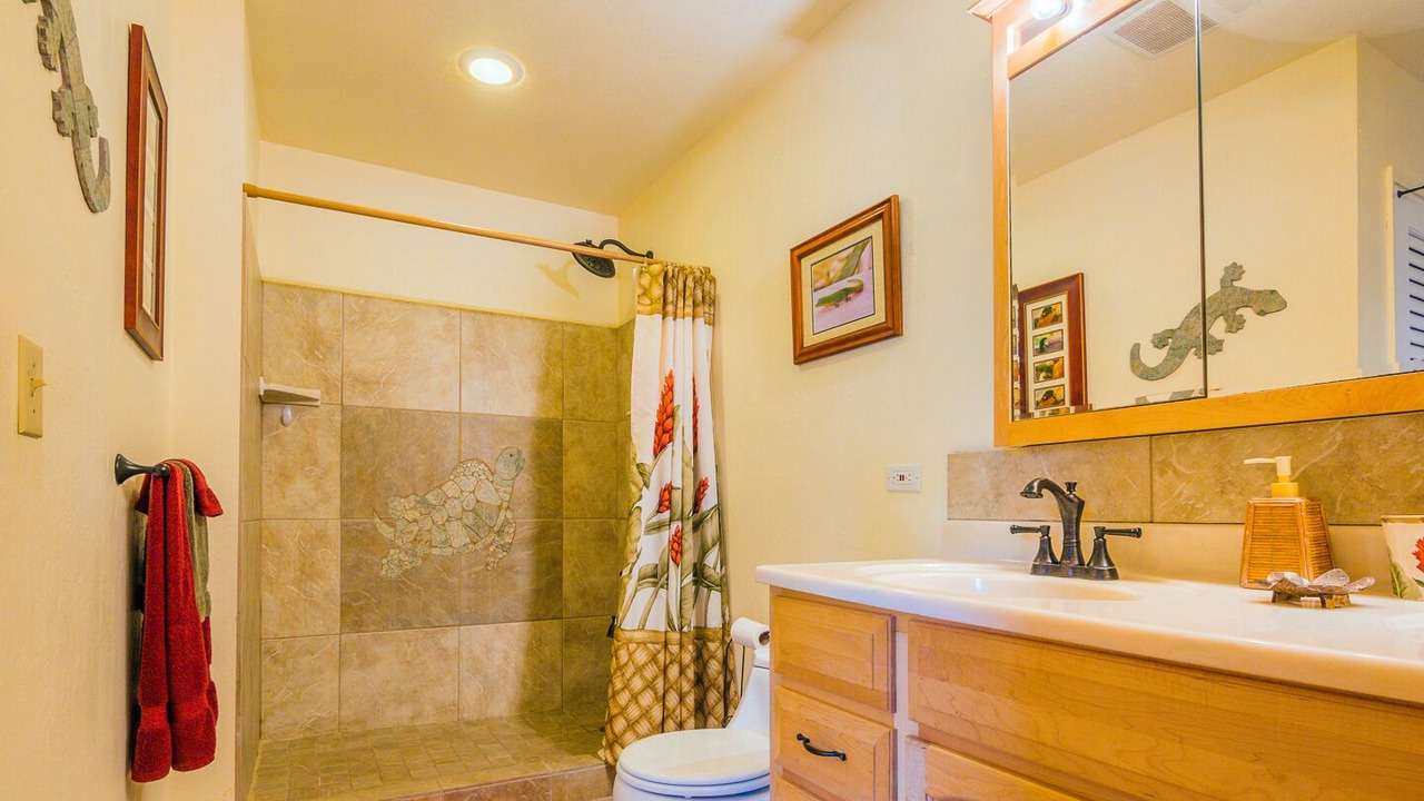 Photo of Bathroom in Punaluu