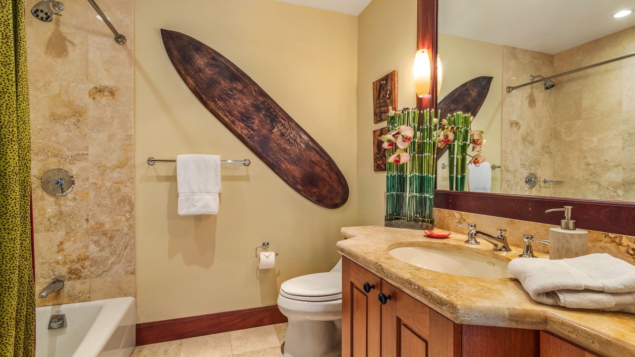 Photo of Bedroom in Kaupulehu