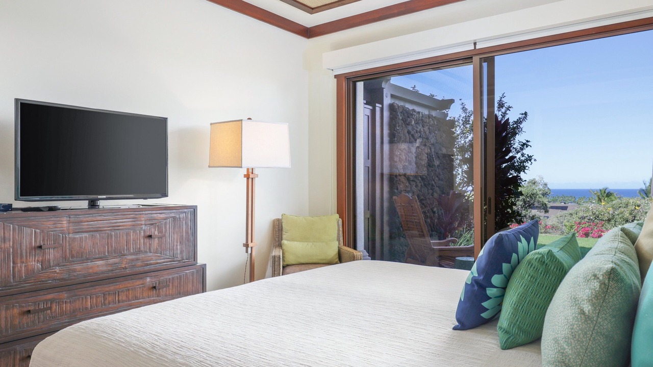 Photo of Bedroom in Kaupulehu