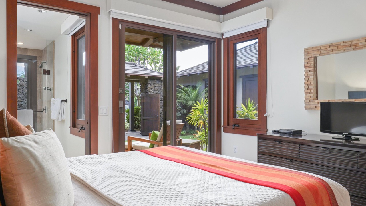 Photo of Bedroom in Kaupulehu