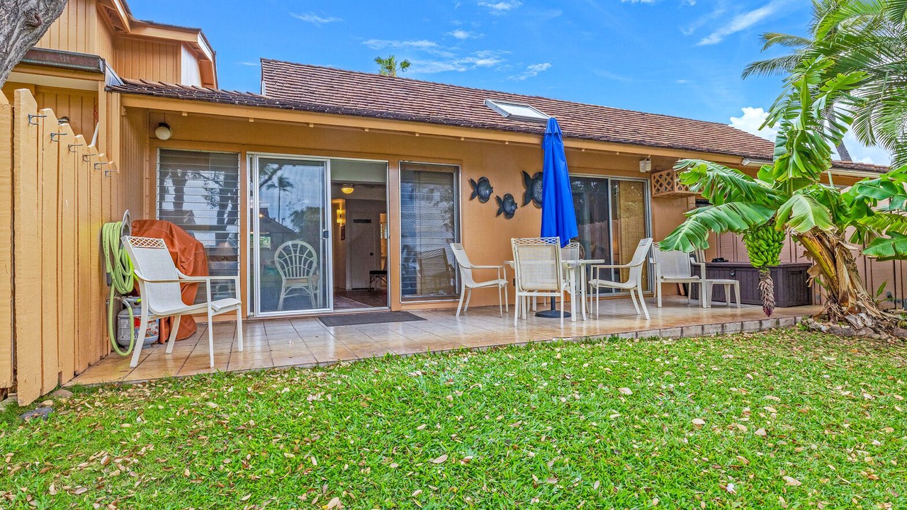 Photo of Others in Historic Lahaina Front Street