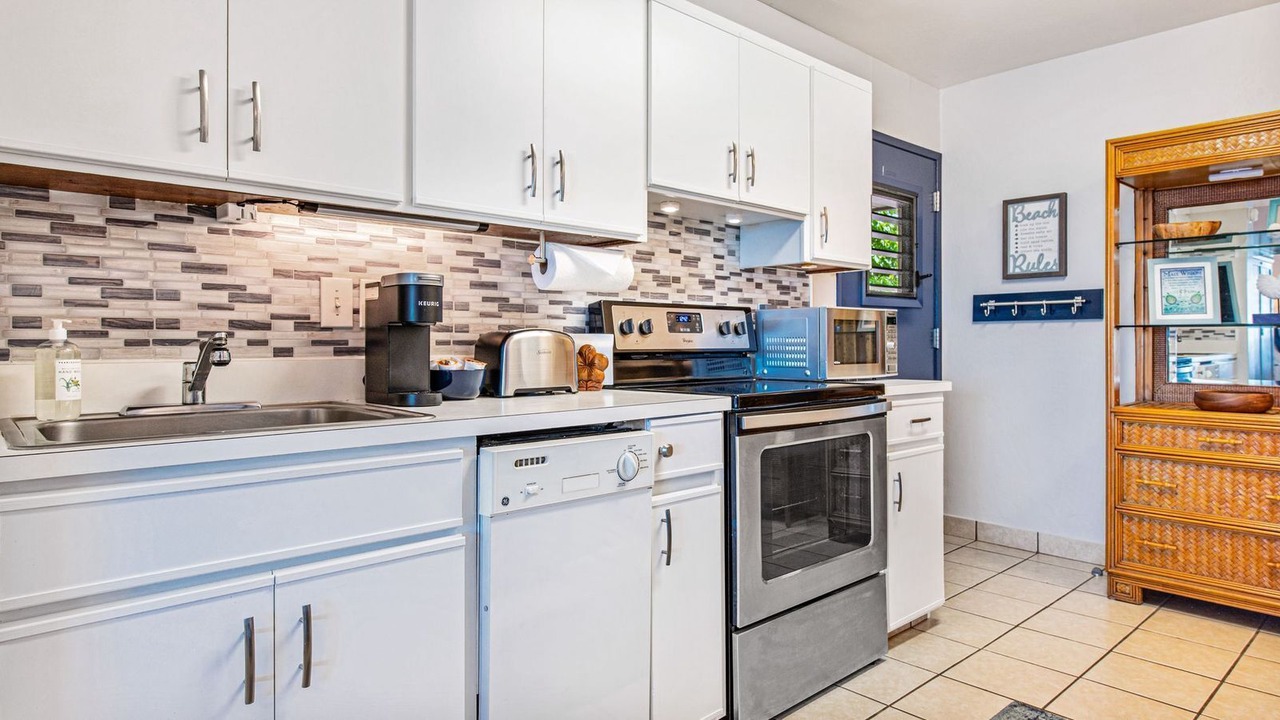Photo of Kitchen in Kahana