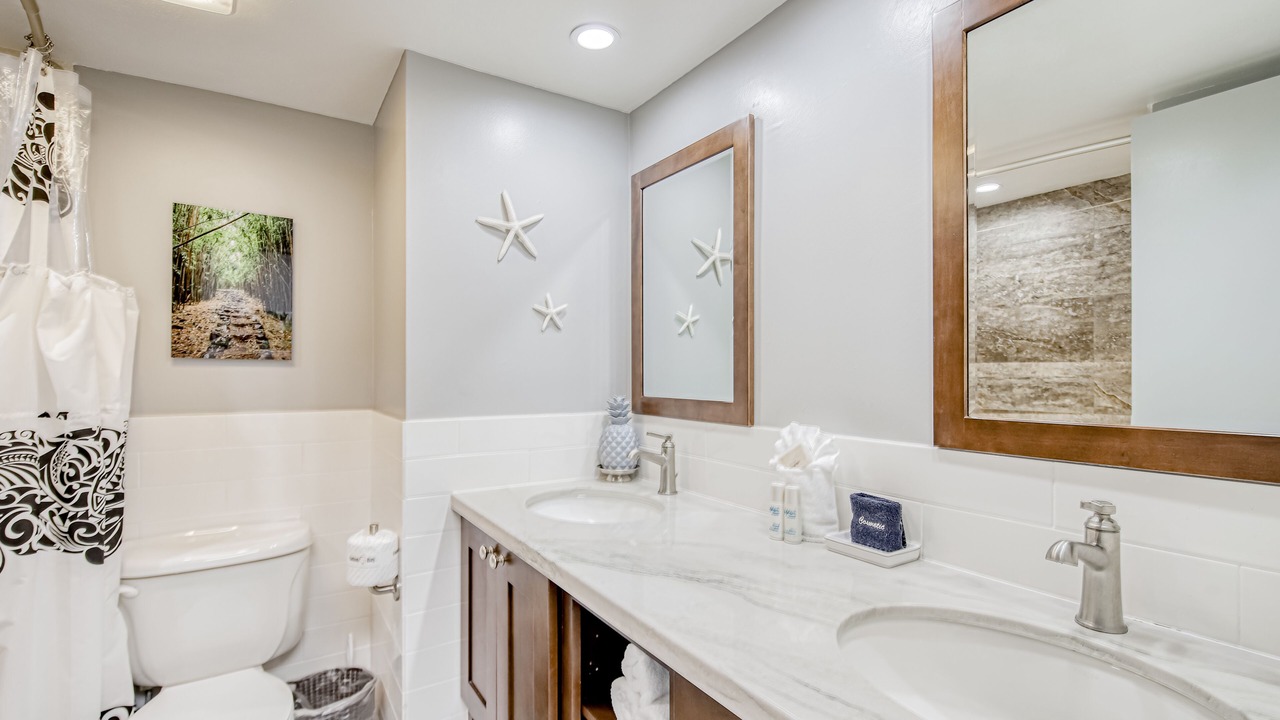 Photo of Bathroom in Kahana