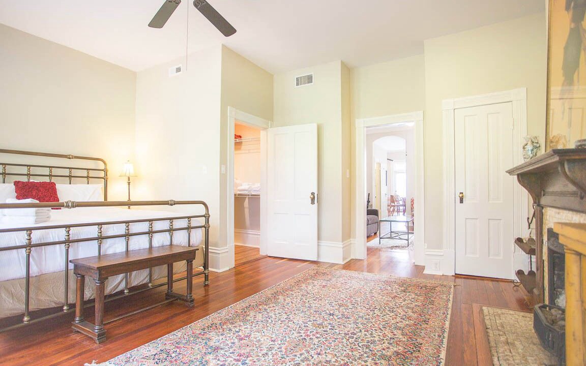 Photo of Bedroom in Savannah Victorian District