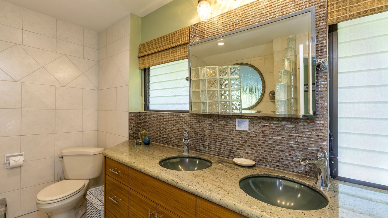Photo of Bathroom in Wailea