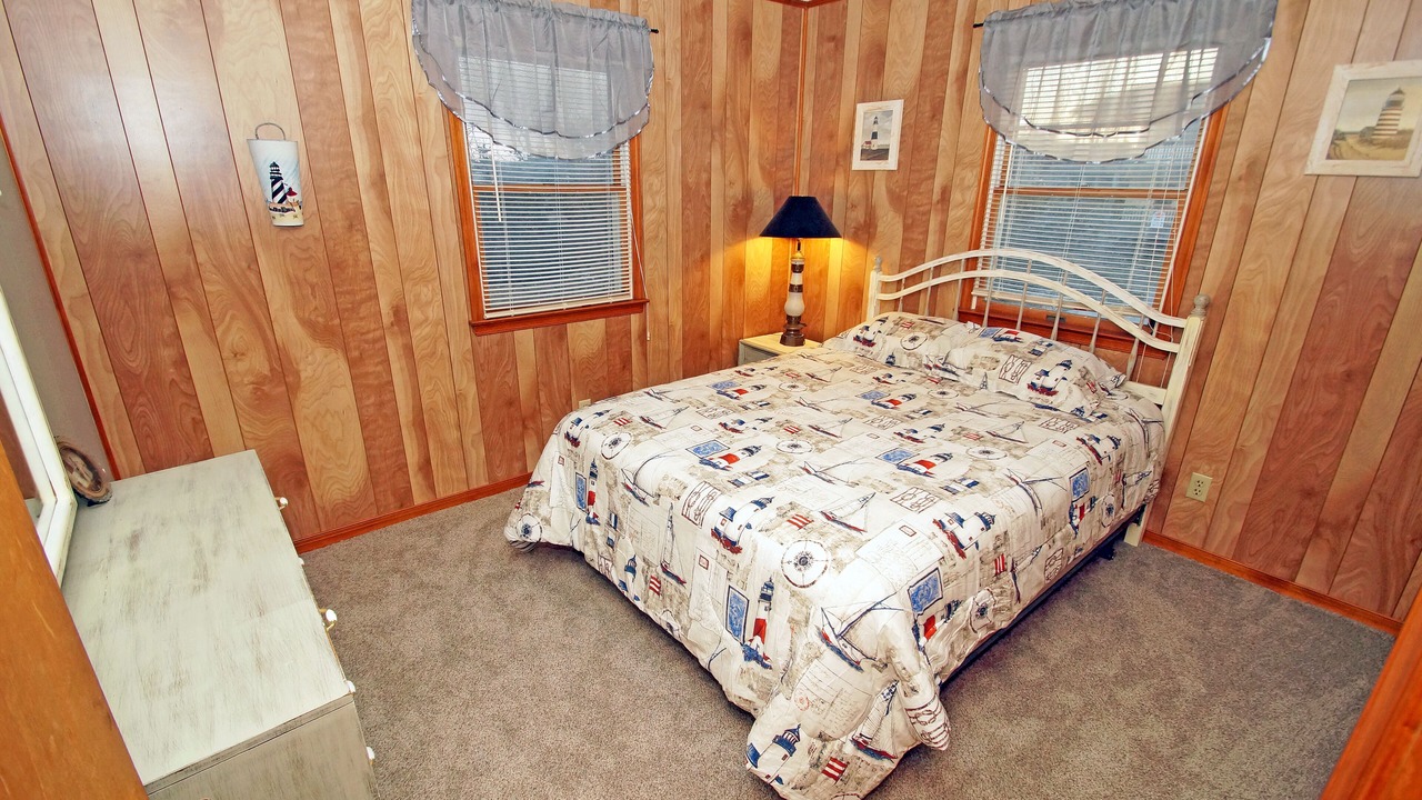 Photo of Bedroom in Kitty Hawk