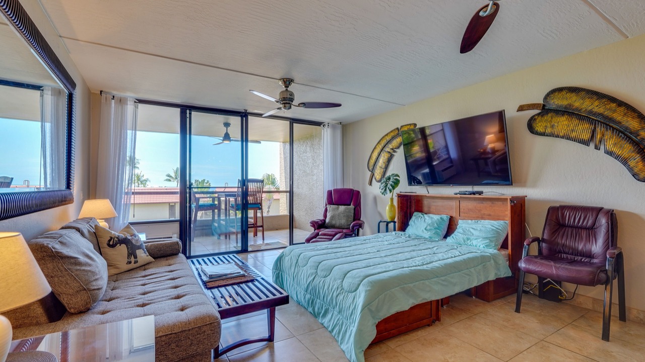 Photo of Bedroom in Historic Kailua Village