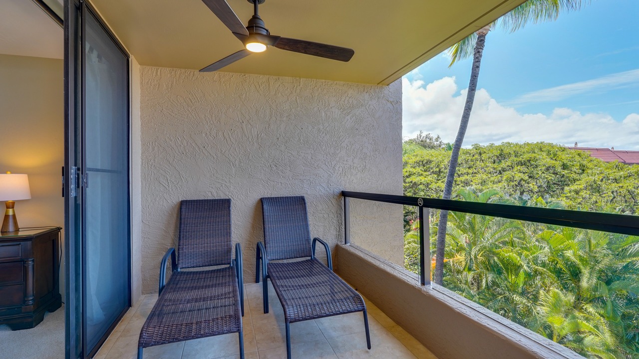 Photo of Patio Balcony in Historic Kailua Village