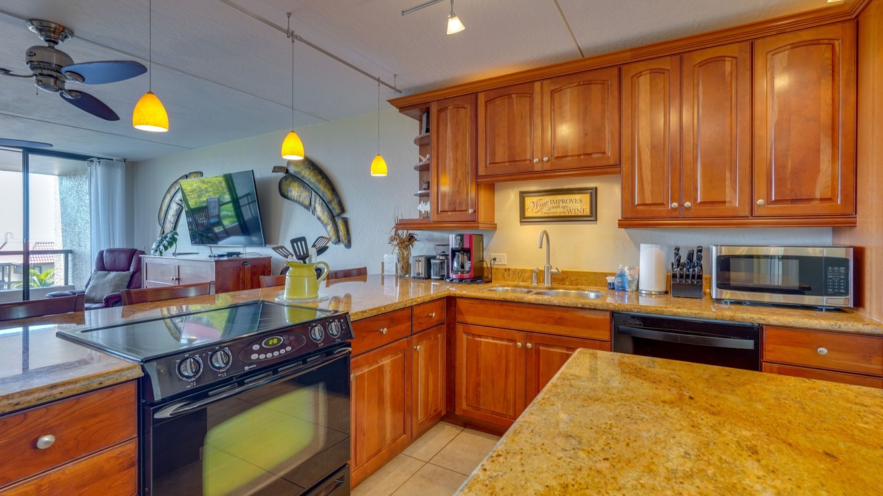 Photo of Kitchen in Historic Kailua Village