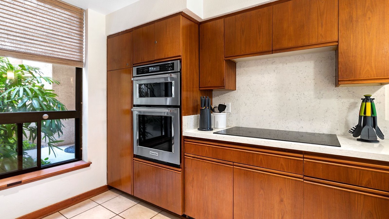 Photo of Kitchen in Waikoloa