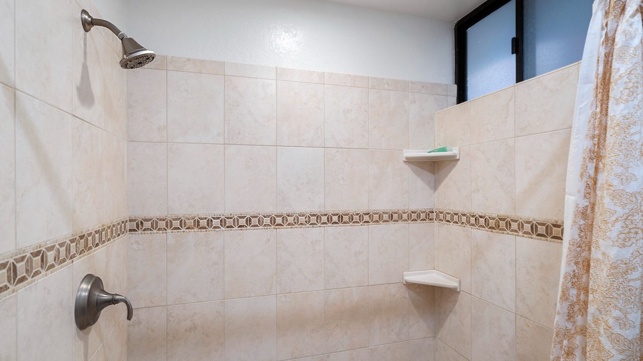 Photo of Bathroom in Waikoloa