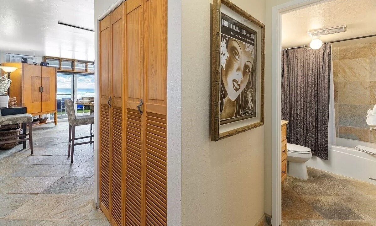 Photo of Bathroom in Historic Kailua Village