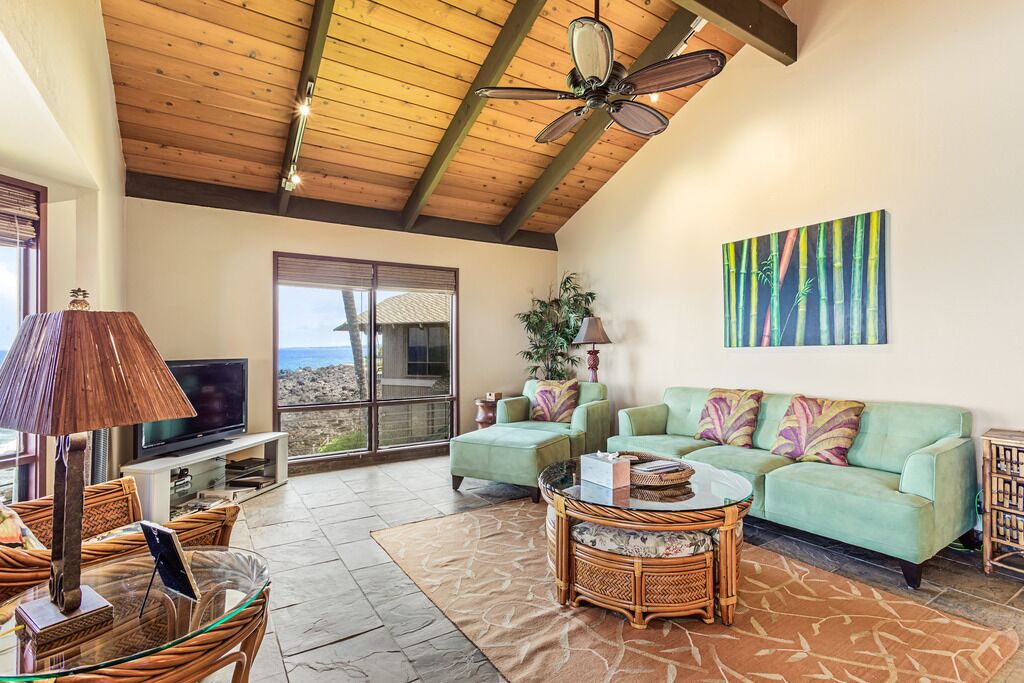 Photo of Livingroom in Keauhou