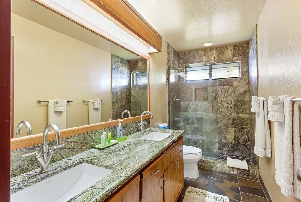 Photo of Bathroom in Keauhou