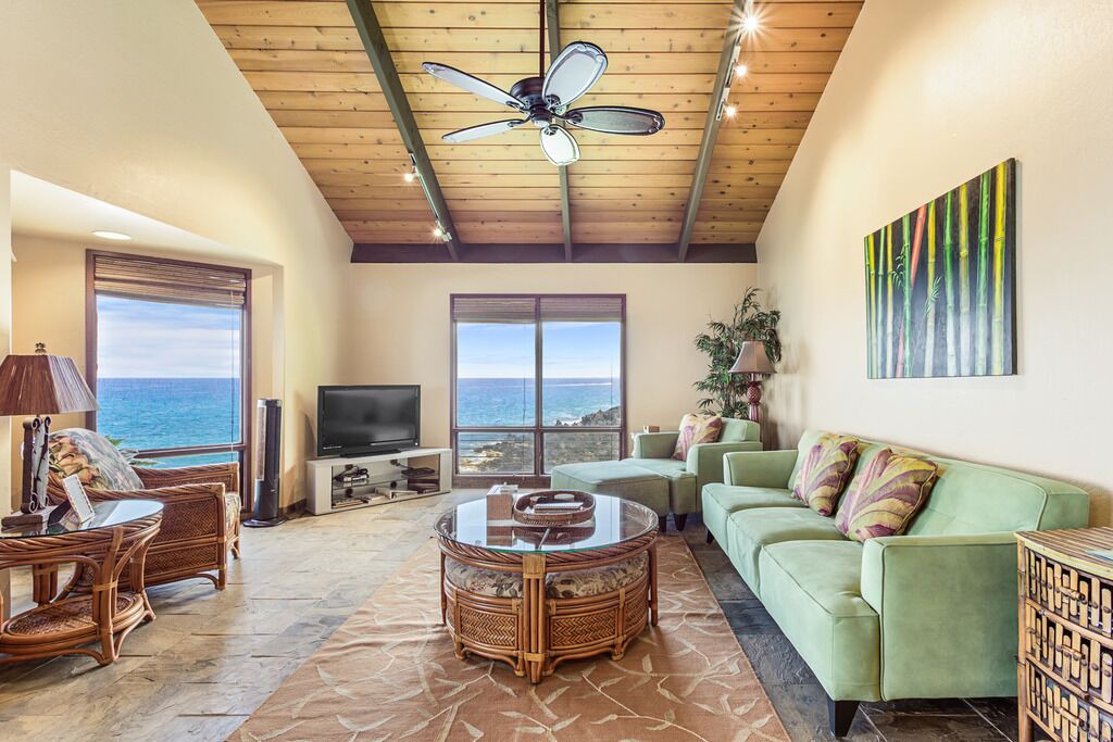 Photo of Livingroom in Keauhou