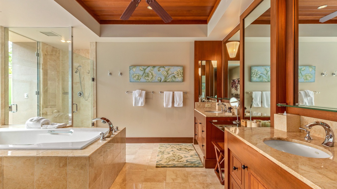 Photo of Bathroom in Kaupulehu