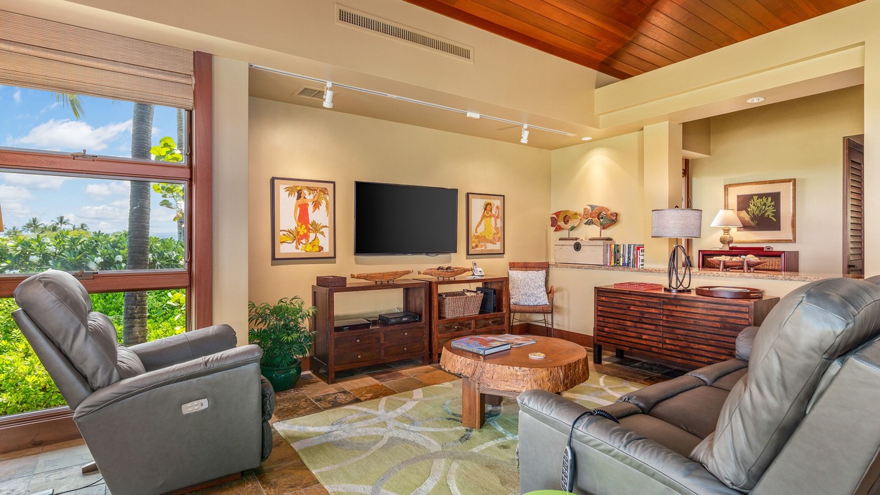 Photo of Livingroom in Kaupulehu