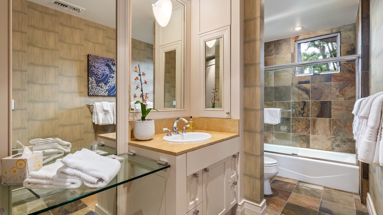 Photo of Bathroom in Kaupulehu
