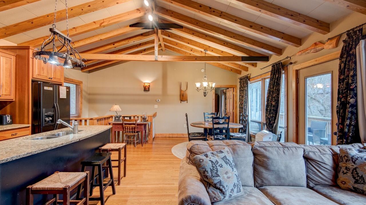 Photo of Livingroom in Boone