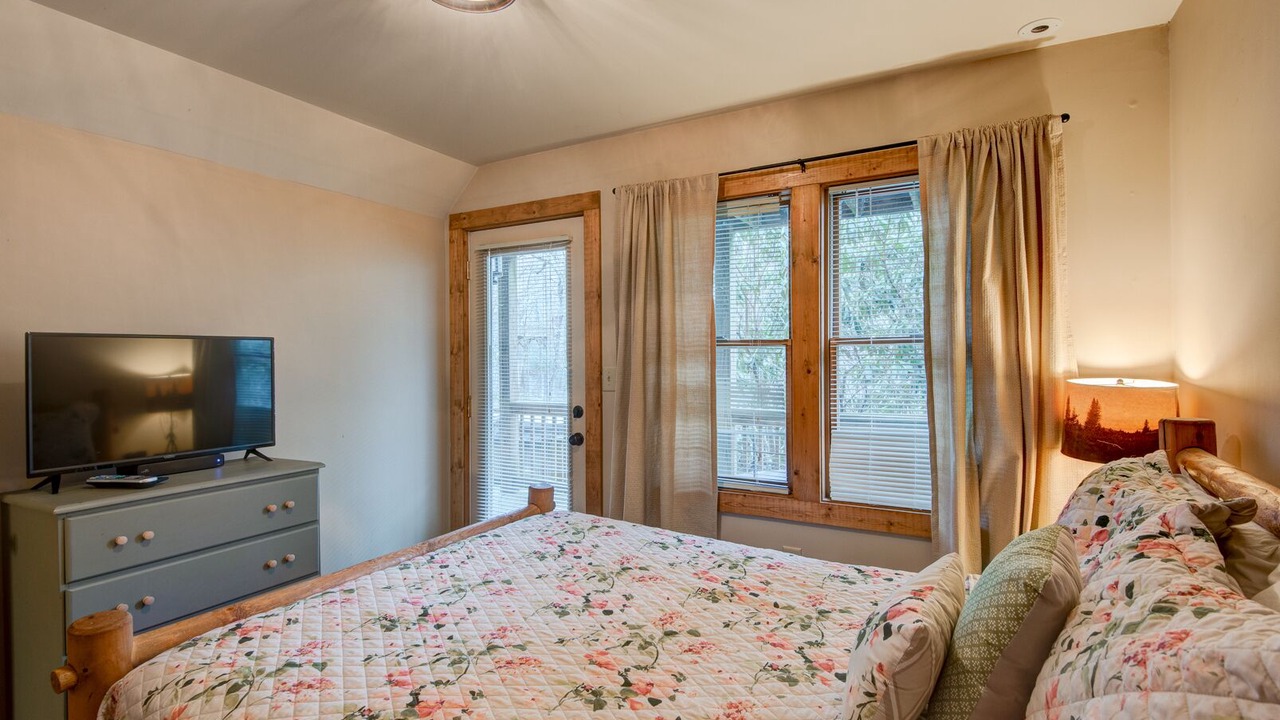 Photo of Bedroom in Boone