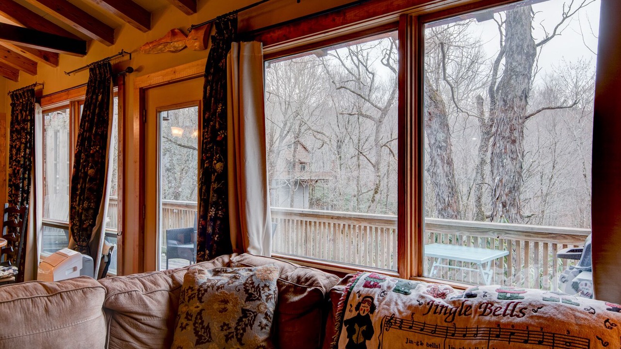 Photo of Livingroom in Boone