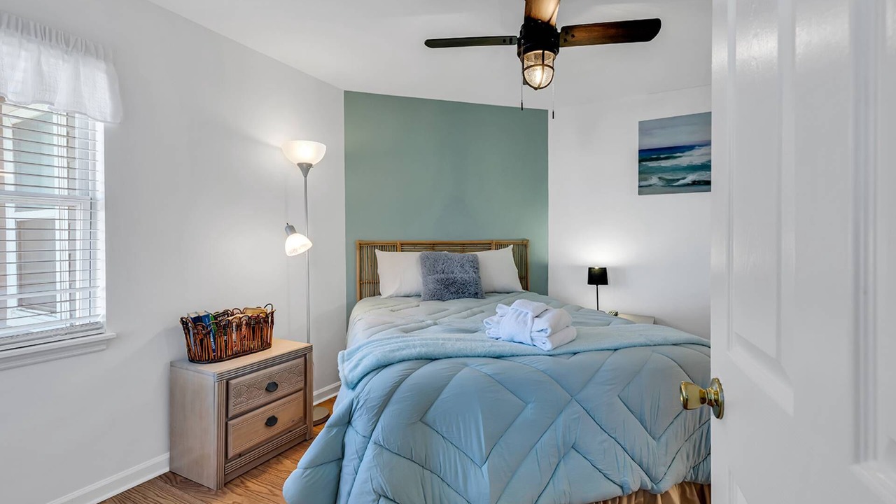 Photo of Bedroom in Surfside Beach