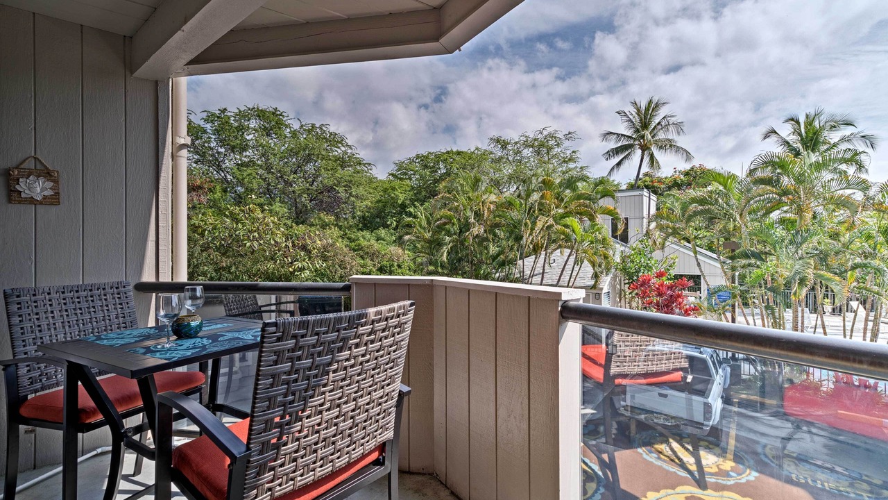 Photo of Others in Historic Kailua Village