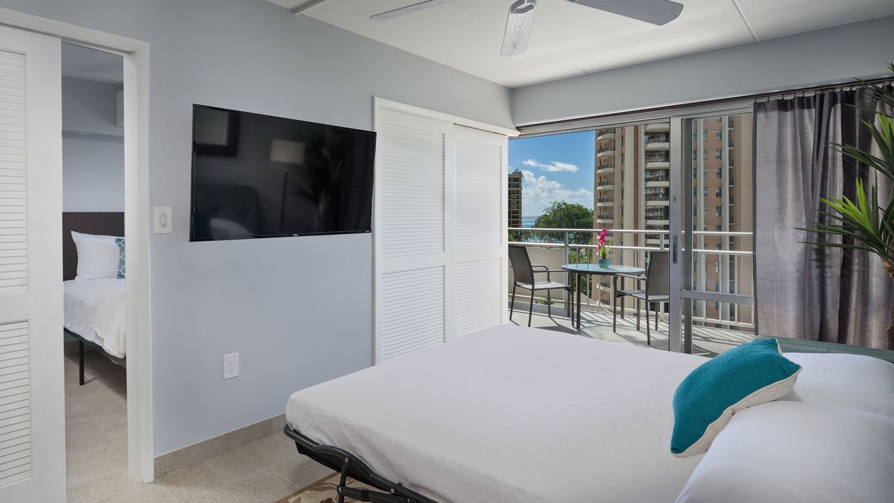 Photo of Bedroom in Waikiki