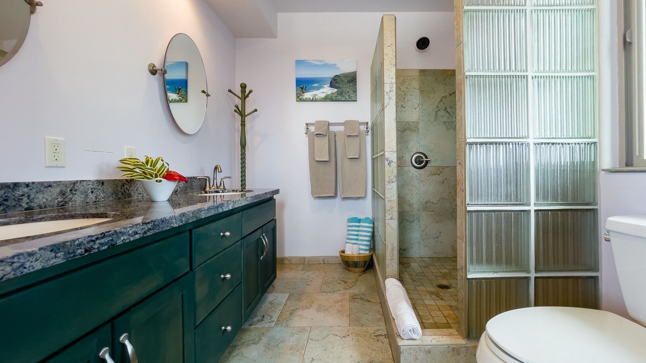 Photo of Bathroom in Captain Cook
