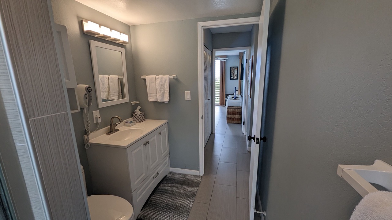 Photo of Bathroom in Keauhou
