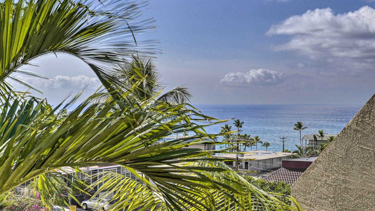 Photo of Patio Balcony in Historic Kailua Village