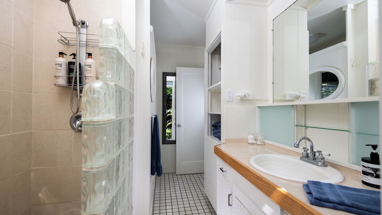 Photo of Bathroom in Kahului