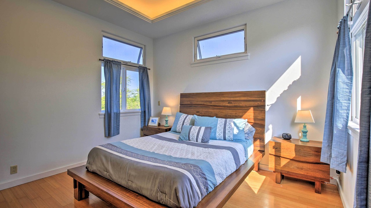 Photo of Bedroom in Kahaluu Bay