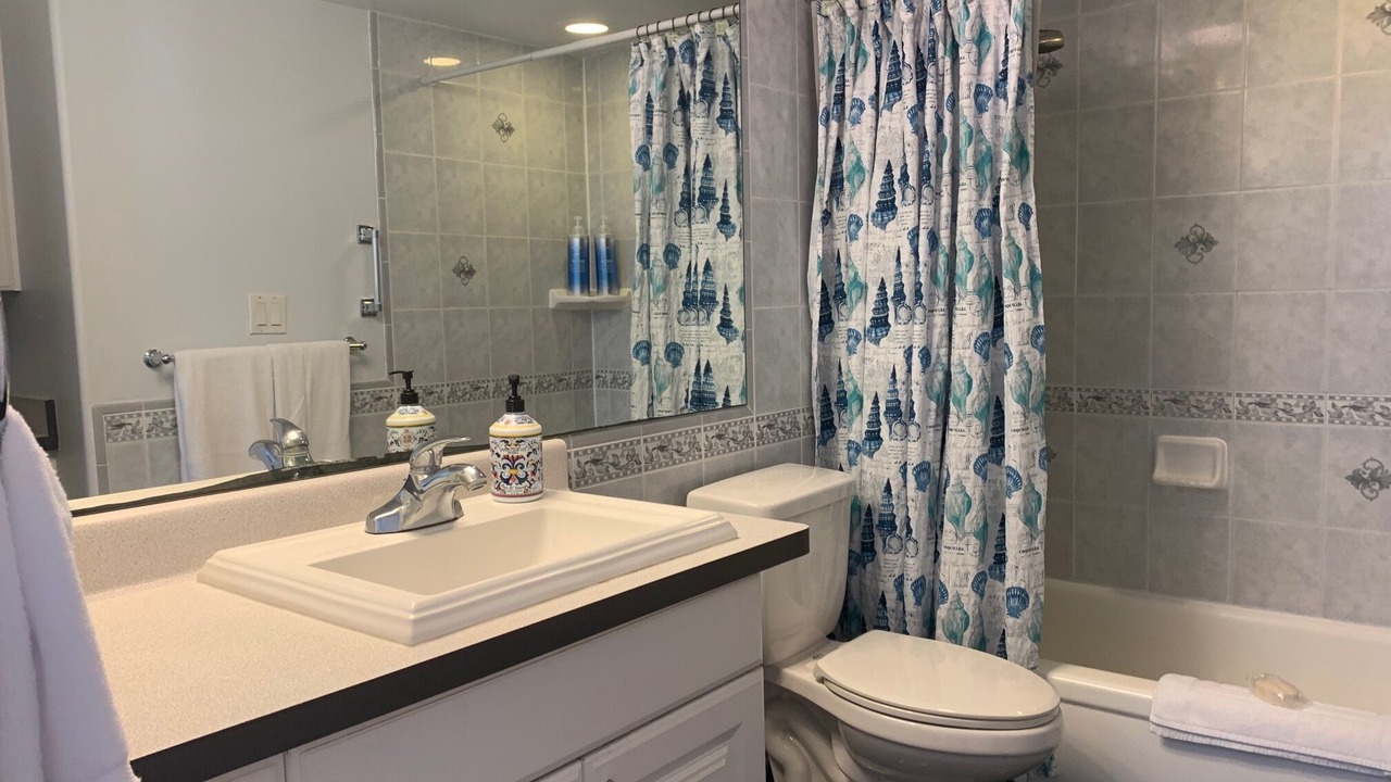 Photo of Bathroom in Waikiki
