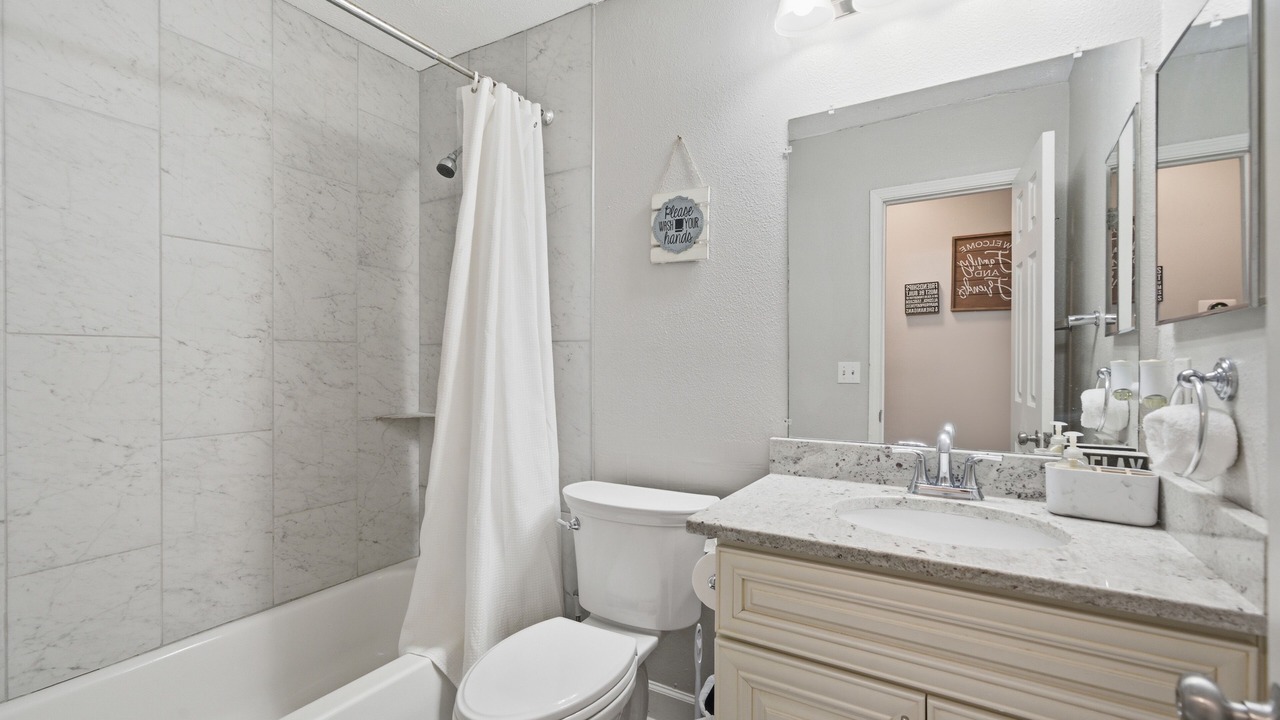 Photo of Bathroom in Lithonia