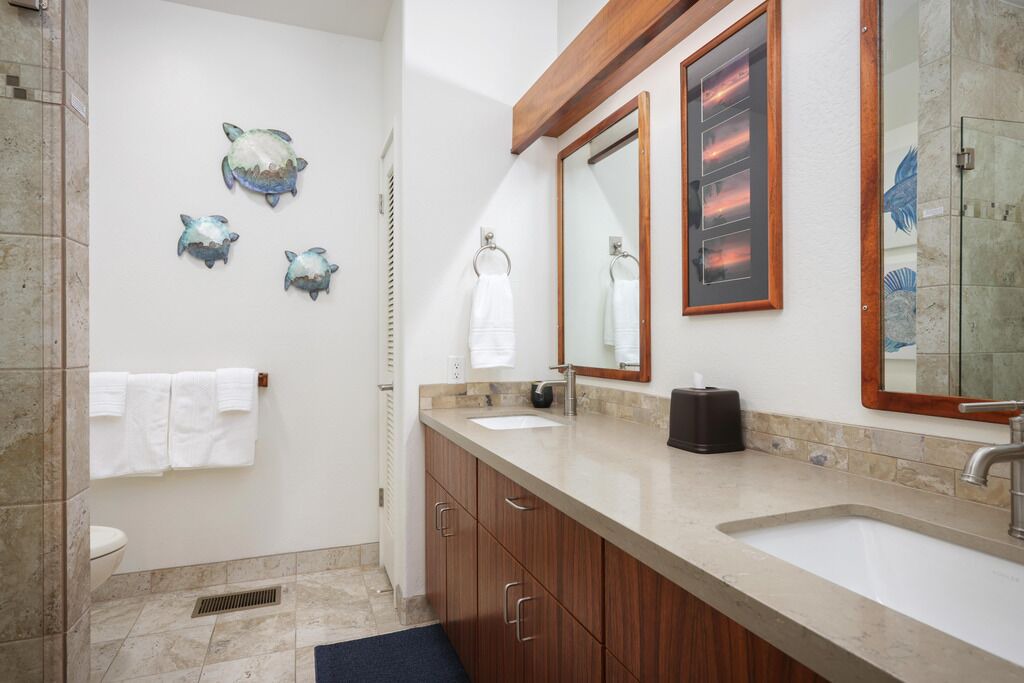 Photo of Bathroom in Keauhou