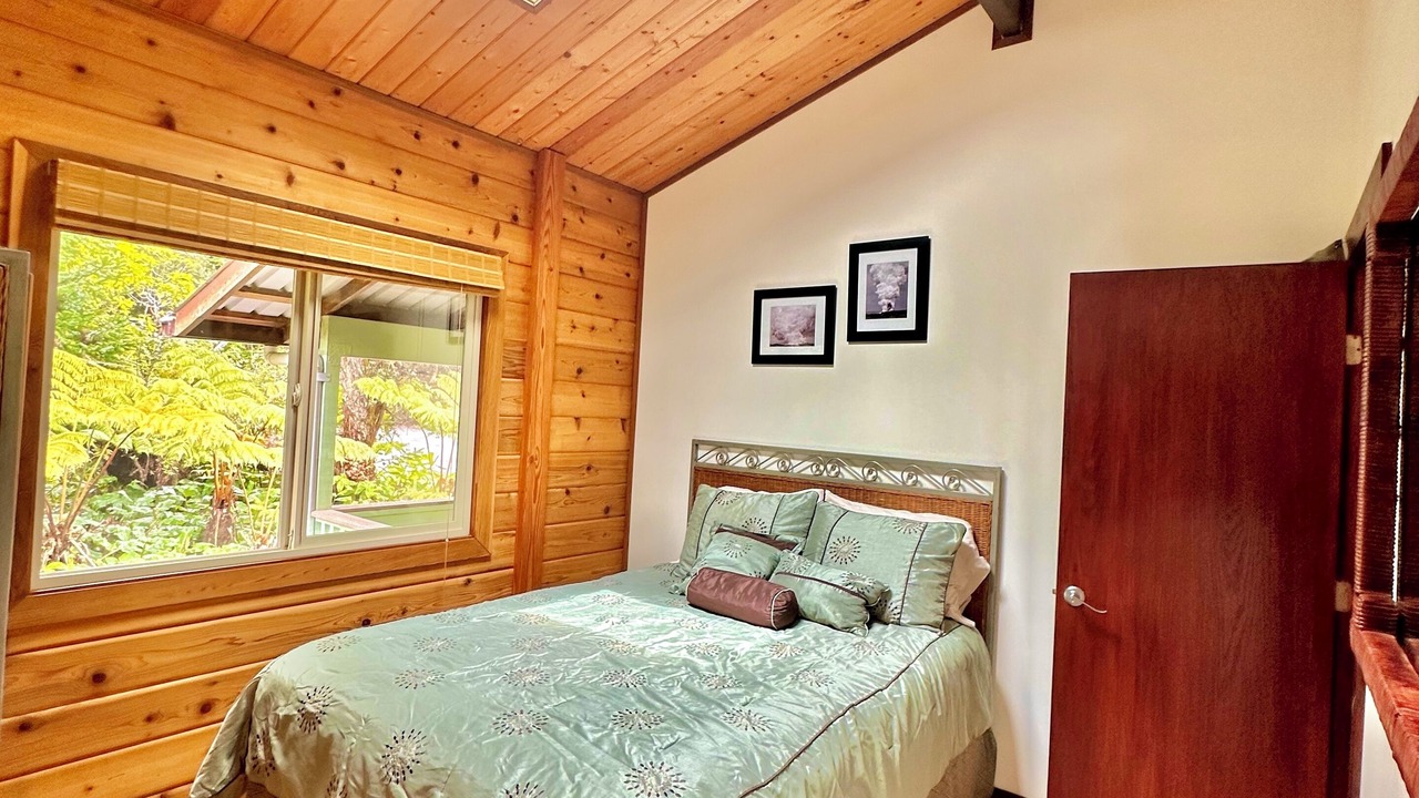 Photo of Bedroom in Volcano