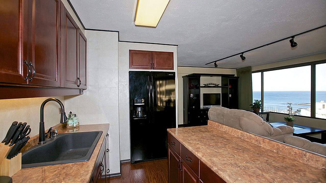 Photo of Kitchen in Waikiki