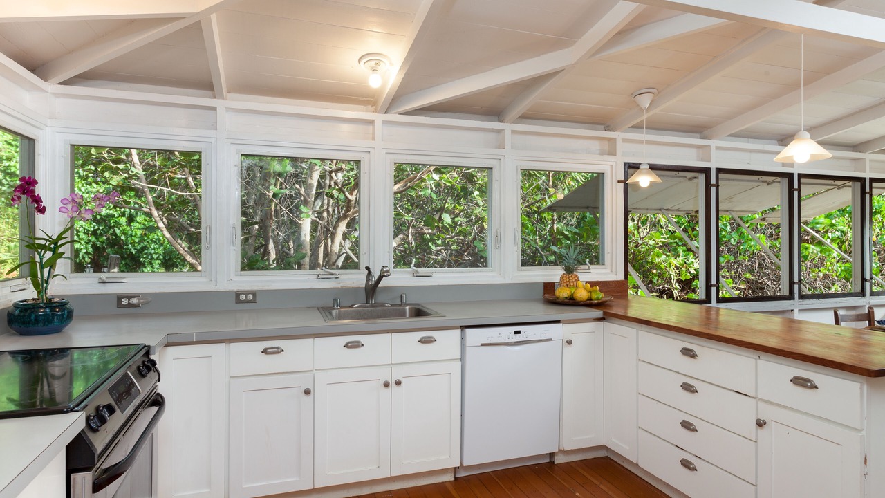 Photo of Kitchen in Puako