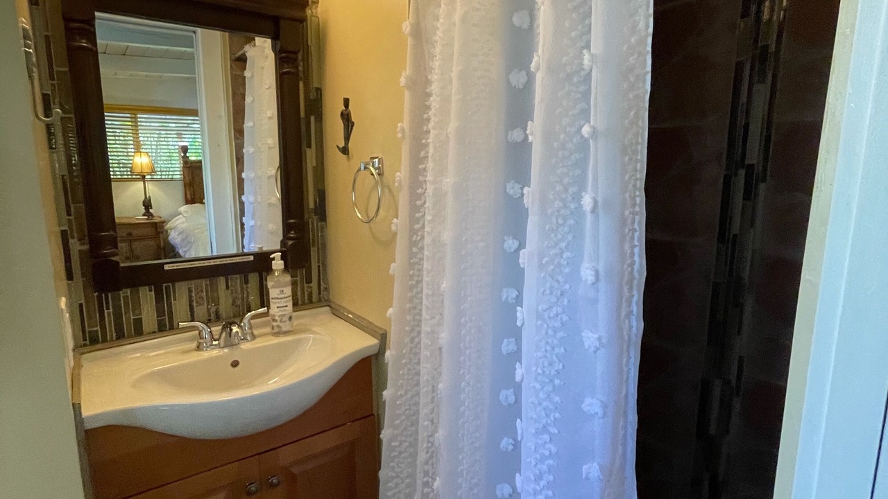 Photo of Bathroom in Kehena
