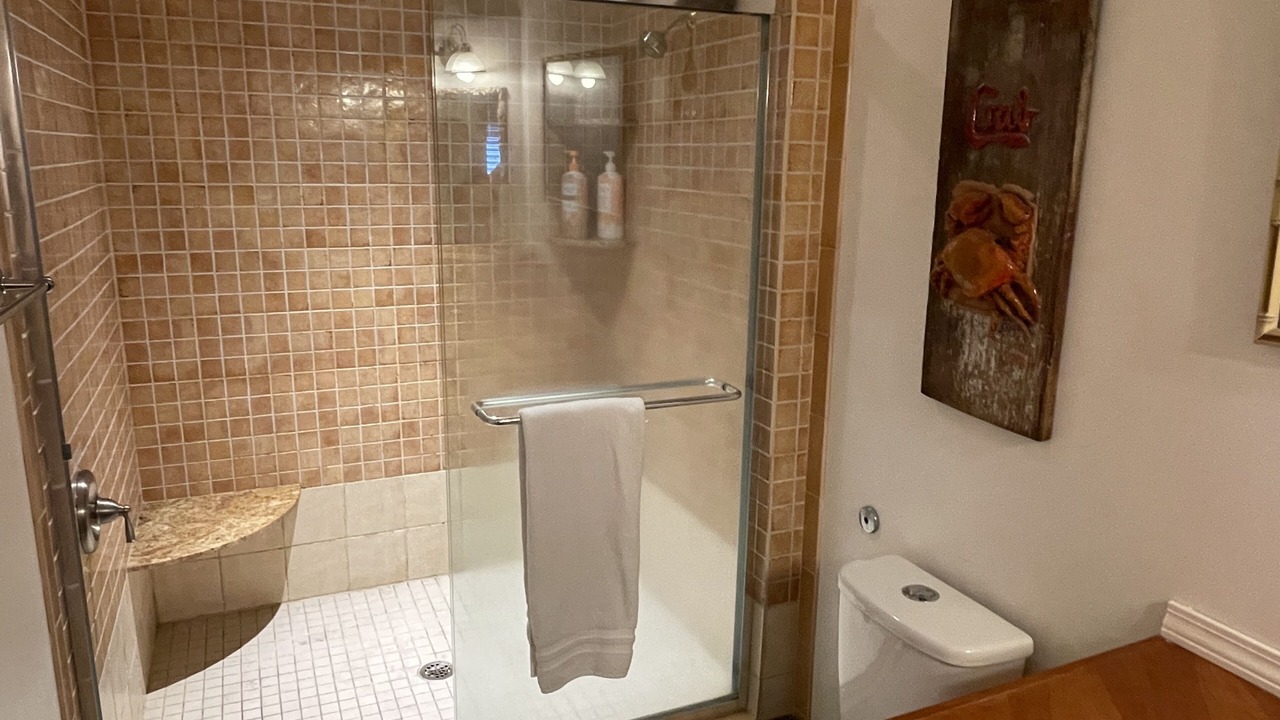 Photo of Bathroom in Captain Cook