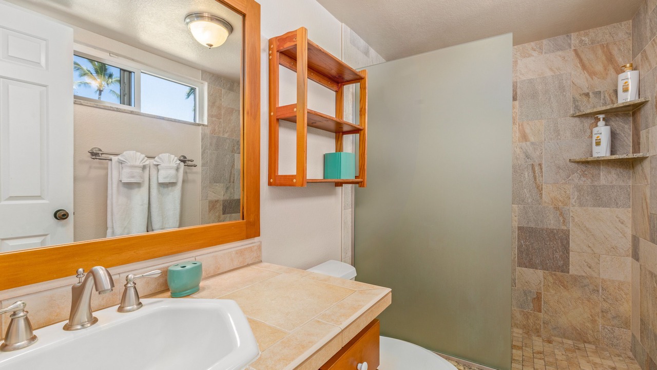 Photo of Bathroom in Historic Kailua Village