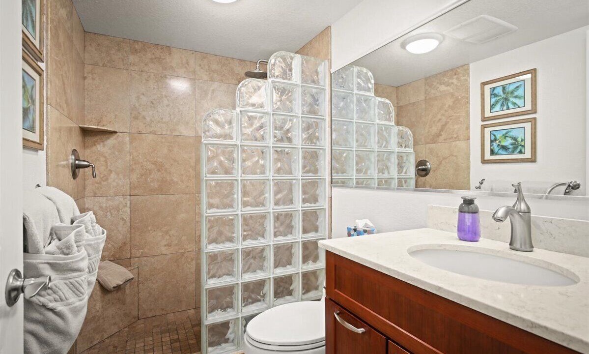 Photo of Bathroom in Kailua-Kona