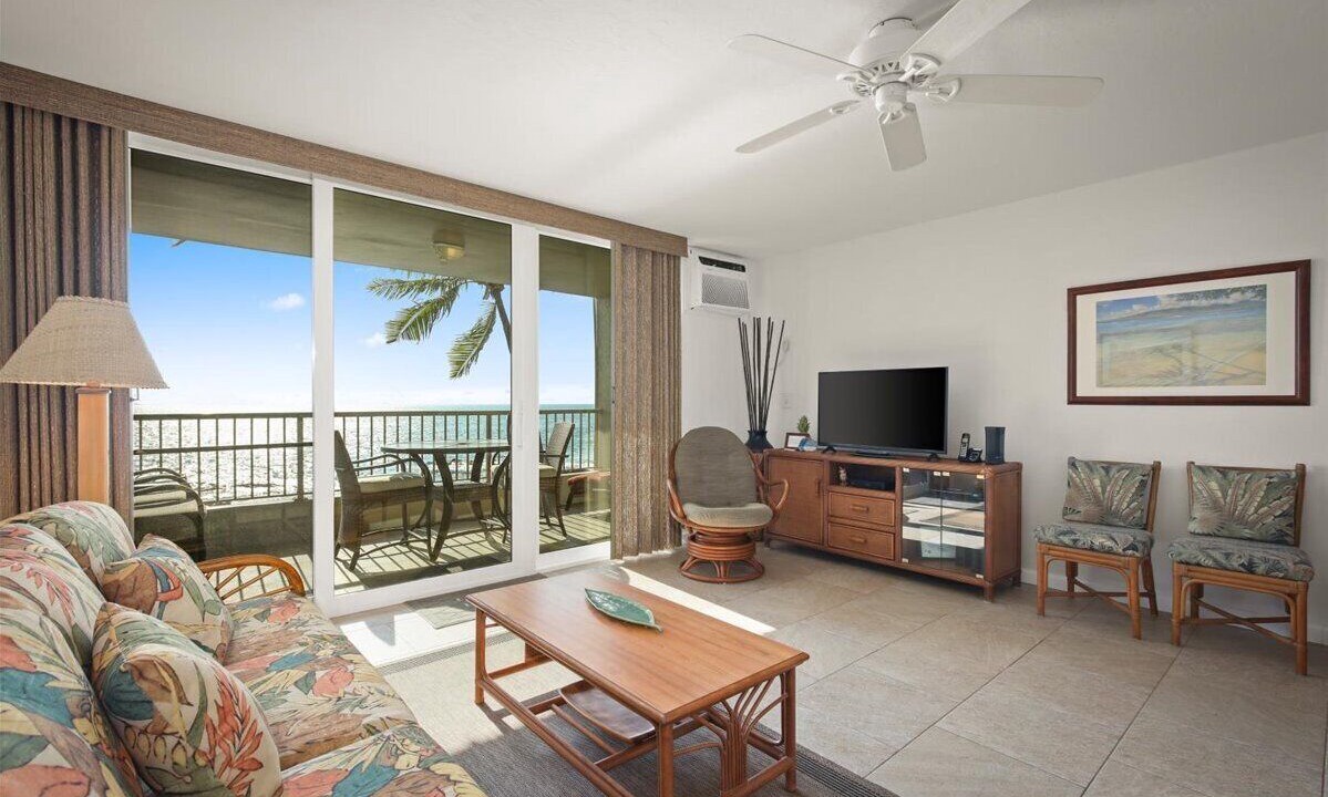 Photo of Livingroom in Kailua-Kona