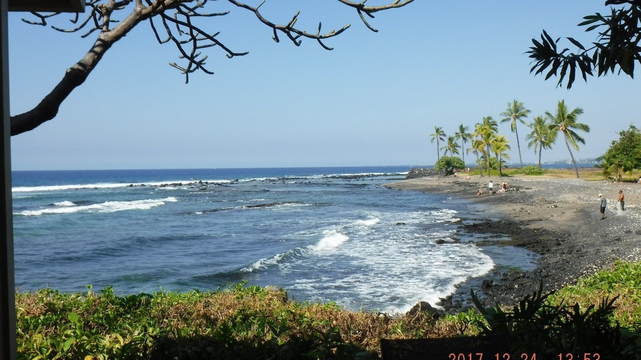 Photo of Others in Kahaluu Bay