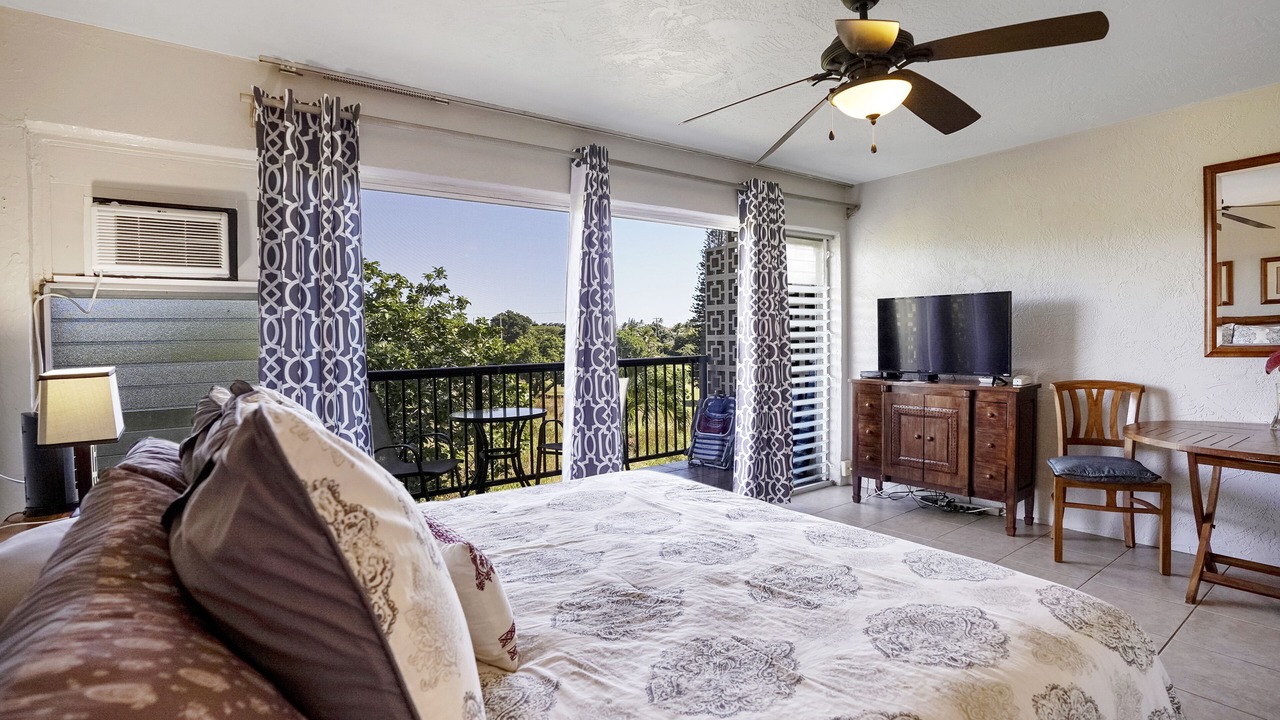 Photo of Bedroom in Poipu