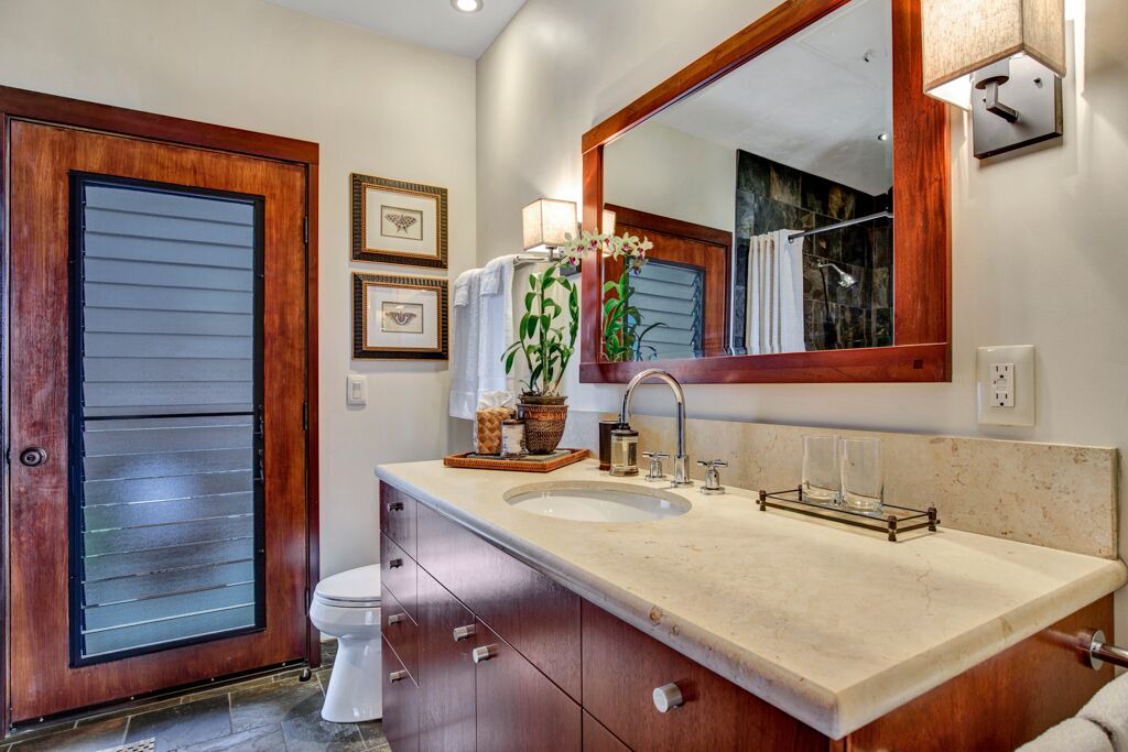 Photo of Bathroom in Kalaoa