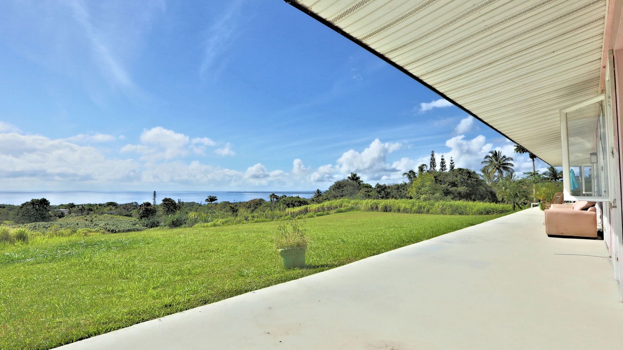 Photo of Patio Balcony in Papaikou